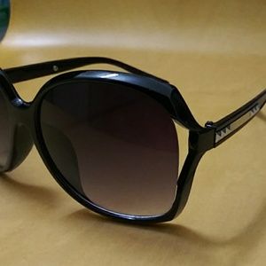 Womens Sunglasses 🔥🔥HOT BUY
